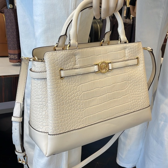 MICHAEL KORS
Reed Large Leather Belted Satchel Crossbody Handbag Center Zip Purs - Picture 6 of 16